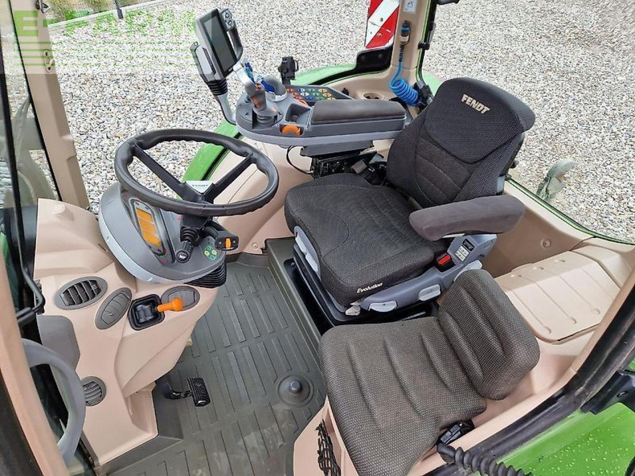 Traktor типа Fendt 720 vario power plus, Gebrauchtmaschine в ZELOW (Фотография 21)