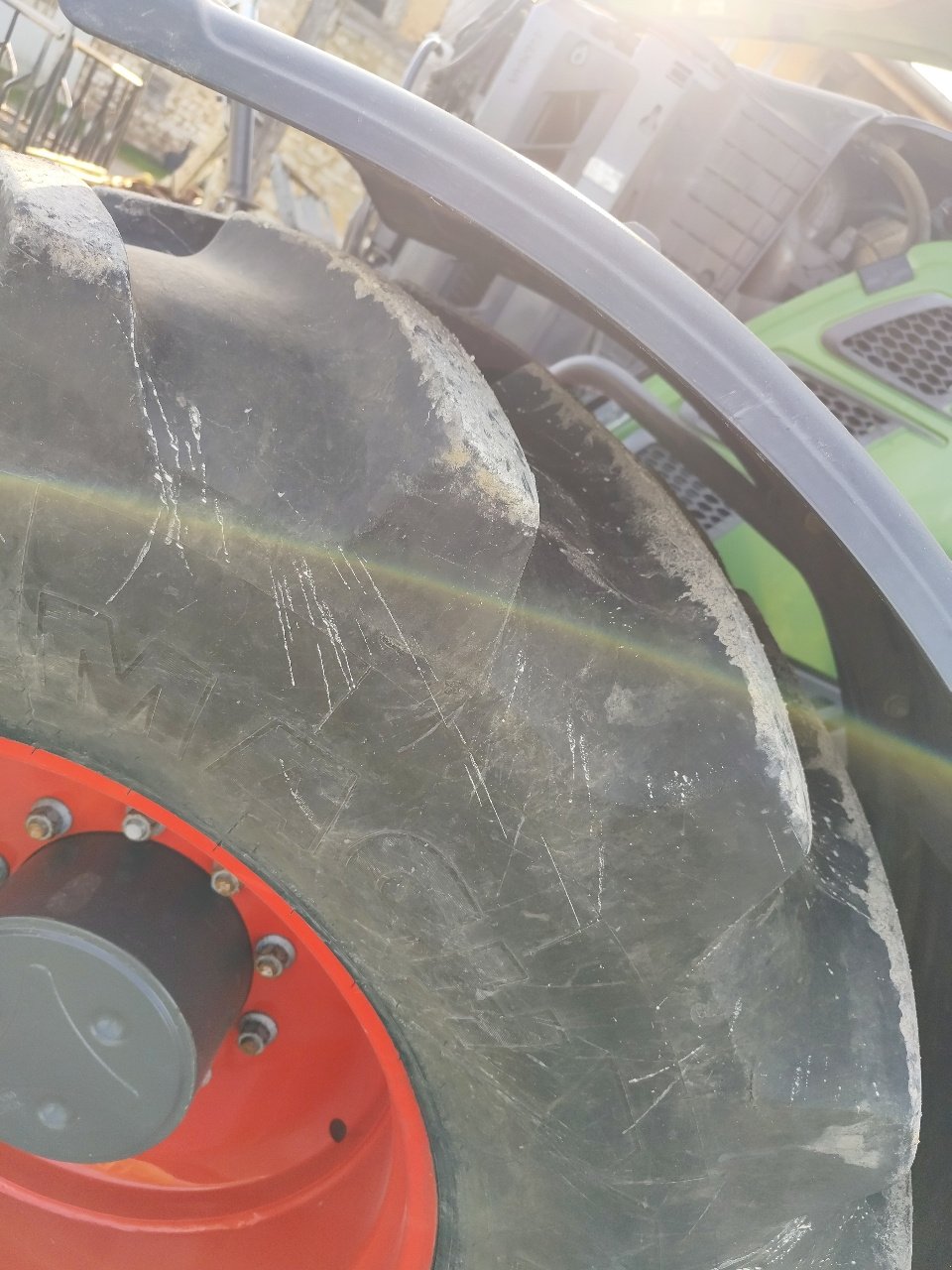 Traktor of the type Fendt 720 VARIO POWER, Gebrauchtmaschine in Roches-sur-Marne (Picture 8)