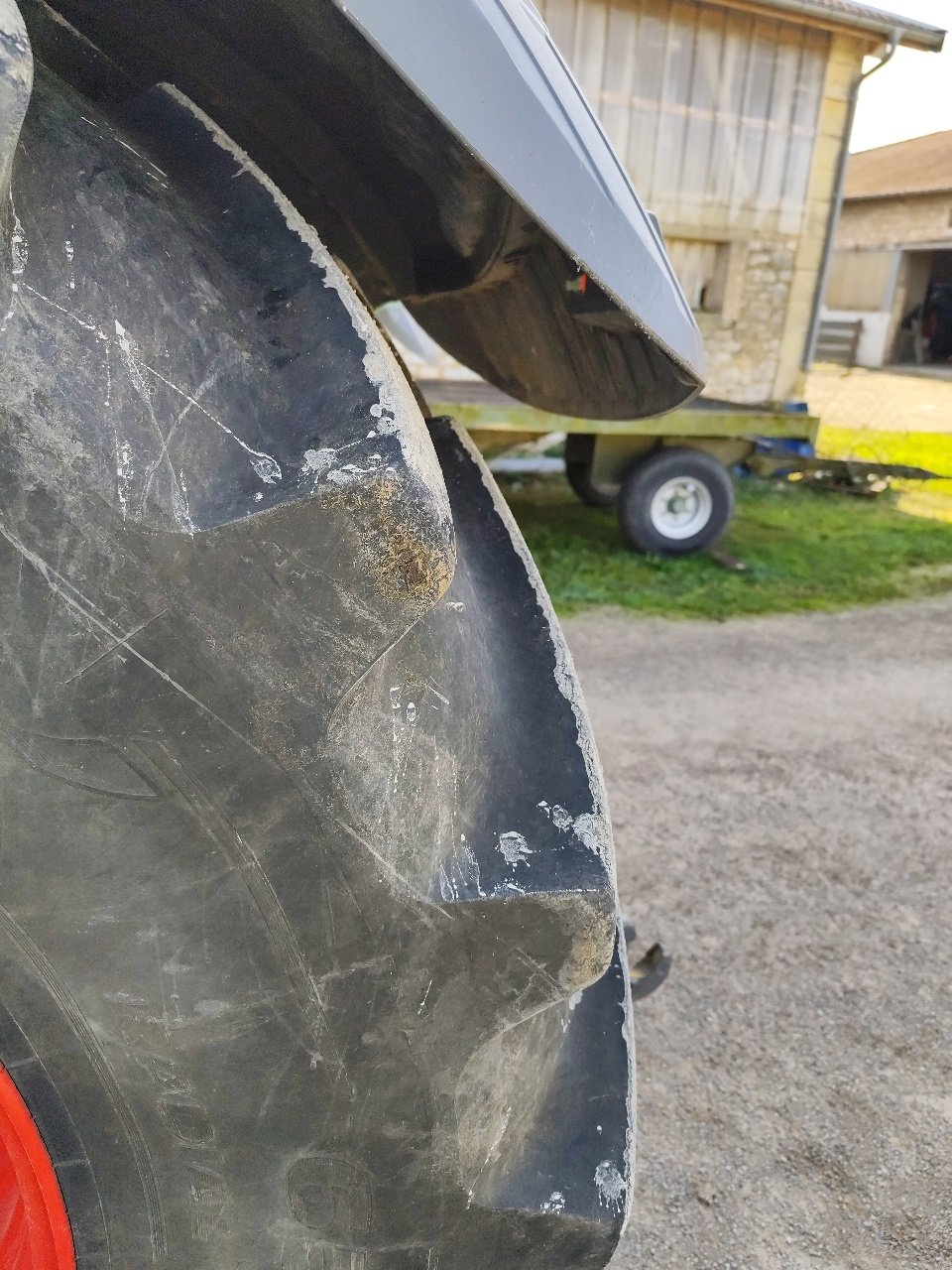 Traktor of the type Fendt 720 VARIO POWER, Gebrauchtmaschine in Roches-sur-Marne (Picture 9)