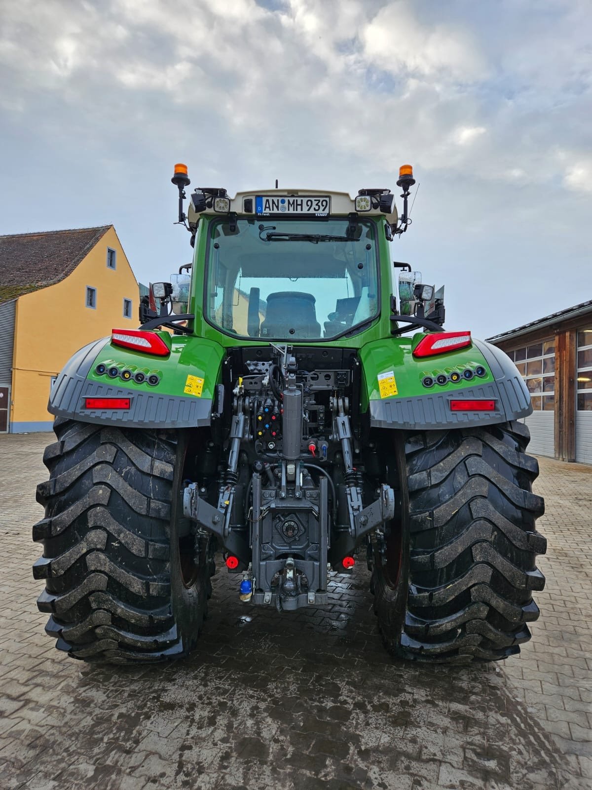 Traktor of the type Fendt 720 Vario PowerPlus, Gebrauchtmaschine in Leutershausen (Picture 4)