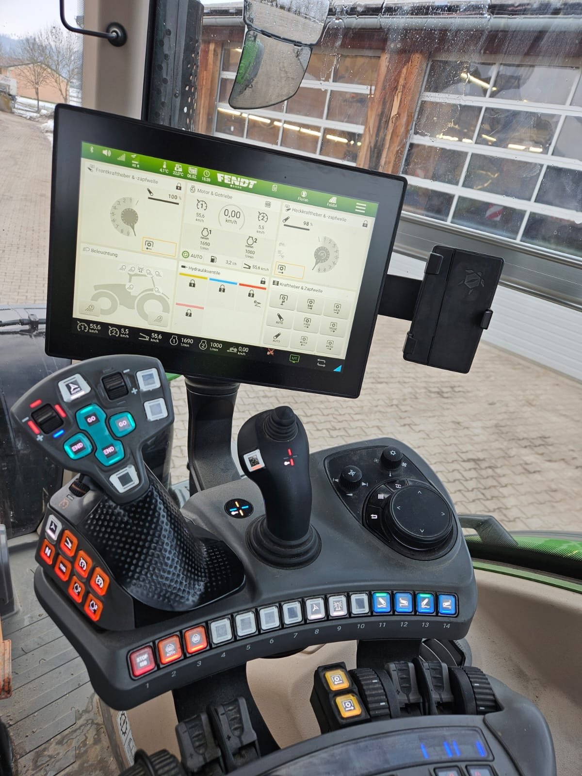 Traktor of the type Fendt 720 Vario PowerPlus, Gebrauchtmaschine in Leutershausen (Picture 5)