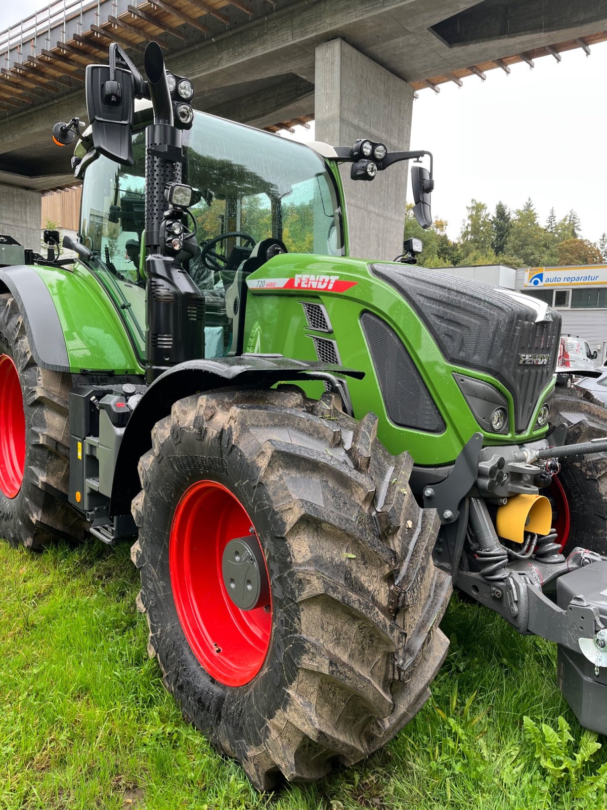 Traktor des Typs Fendt 720 Vario PowerPlus, Neumaschine in Donaueschingen (Bild 1)