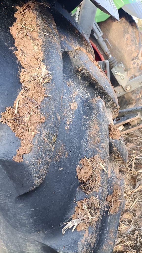 Traktor tipa Fendt 720 VARIO PROFI +, Gebrauchtmaschine u NEUVILLE AUX BOIS (Slika 9)