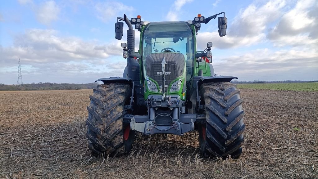 Traktor tipa Fendt 720 VARIO PROFI +, Gebrauchtmaschine u NEUVILLE AUX BOIS (Slika 8)
