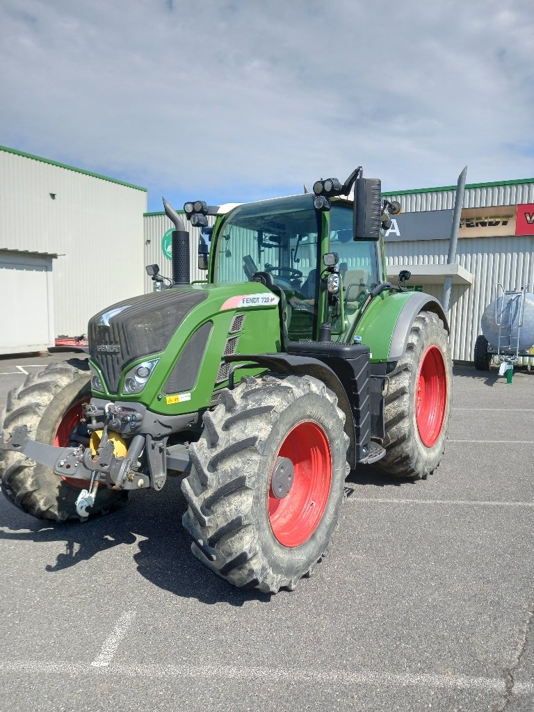 Traktor des Typs Fendt 720 VARIO PROFI +, Gebrauchtmaschine in Calmont (Bild 1)
