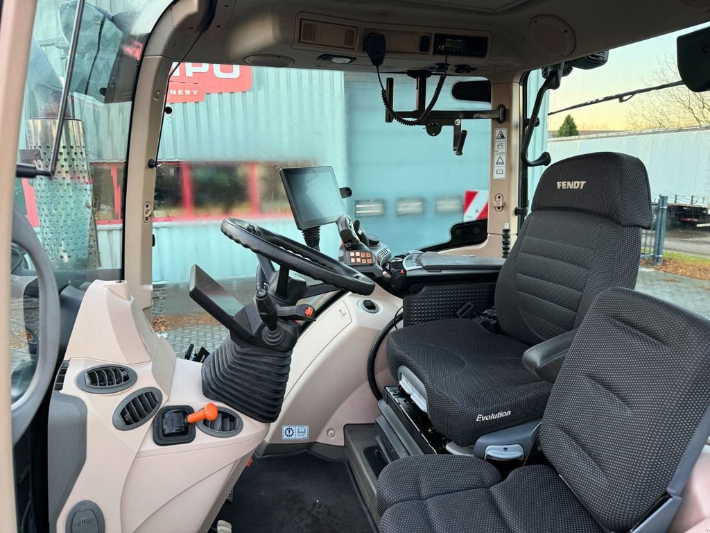 Traktor des Typs Fendt 720 Vario ProfiPlus + Cargo 5X85, Gebrauchtmaschine in BOEKEL (Bild 5)