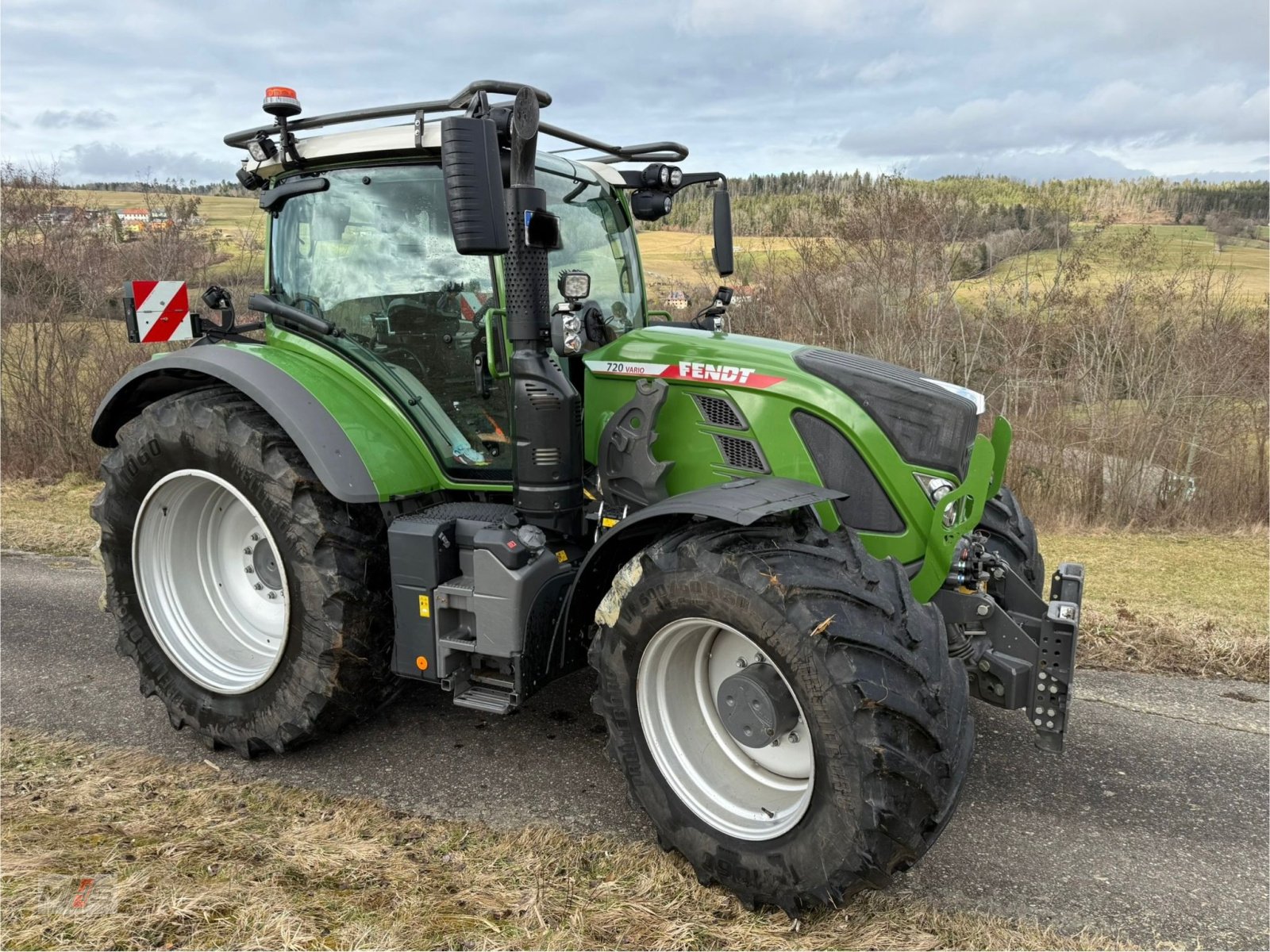 Traktor typu Fendt 720 Vario ProfiPlus, Gebrauchtmaschine v Engen-Welschingen (Obrázek 2)