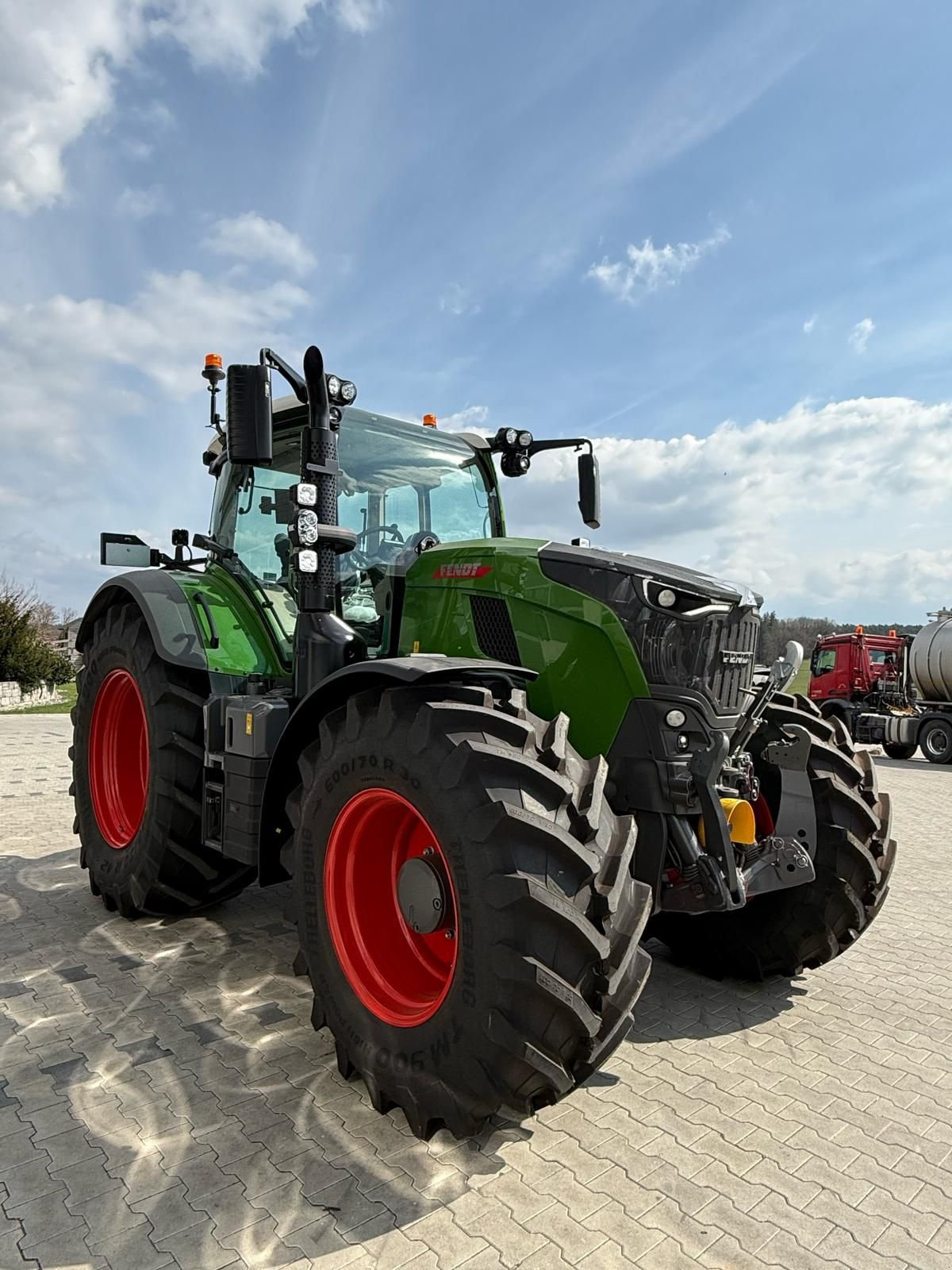 Traktor des Typs Fendt 720 Vario ProfiPlus, Gebrauchtmaschine in Burglengenfeld (Bild 8)
