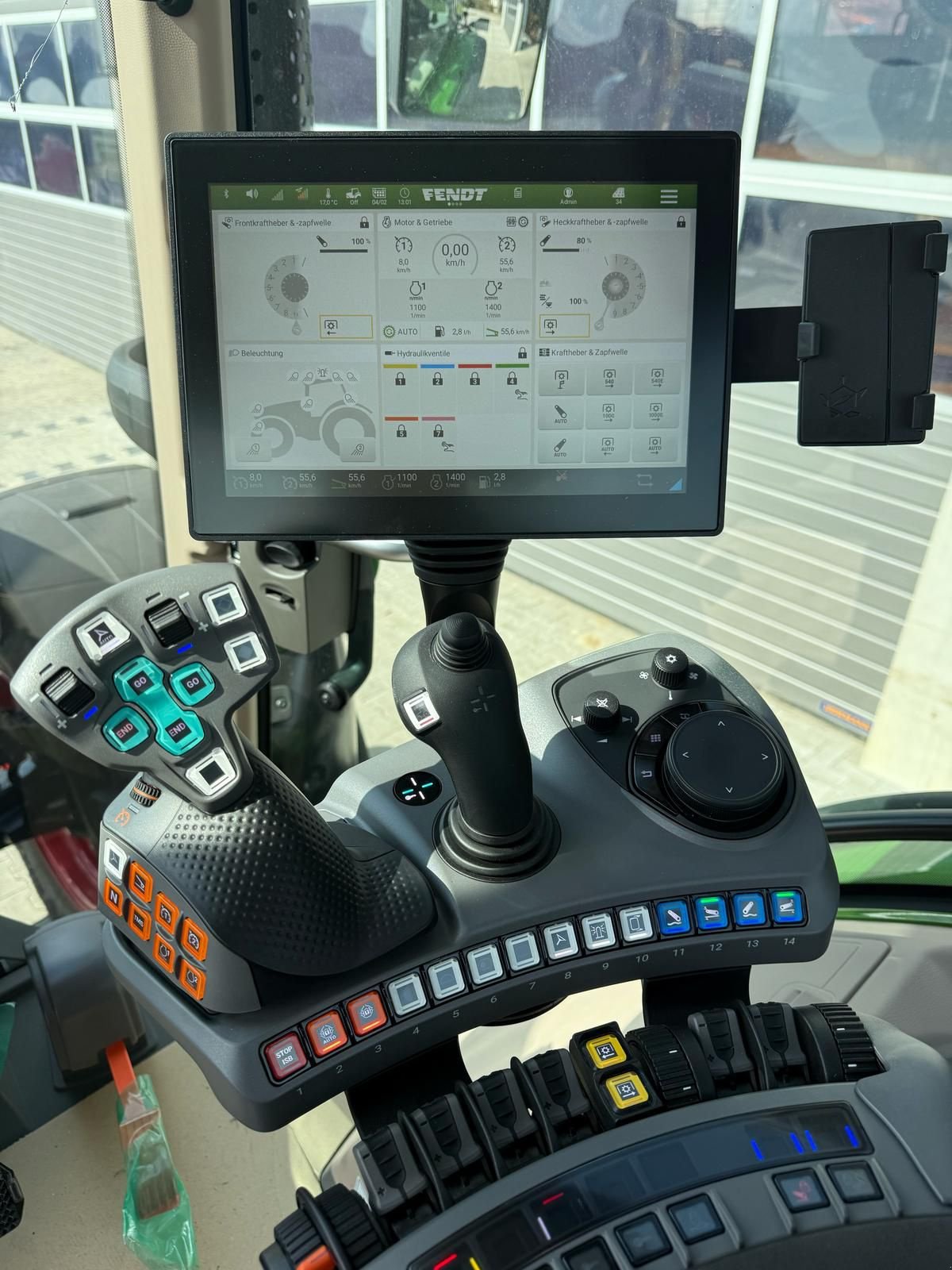 Traktor des Typs Fendt 720 Vario ProfiPlus, Gebrauchtmaschine in Burglengenfeld (Bild 11)
