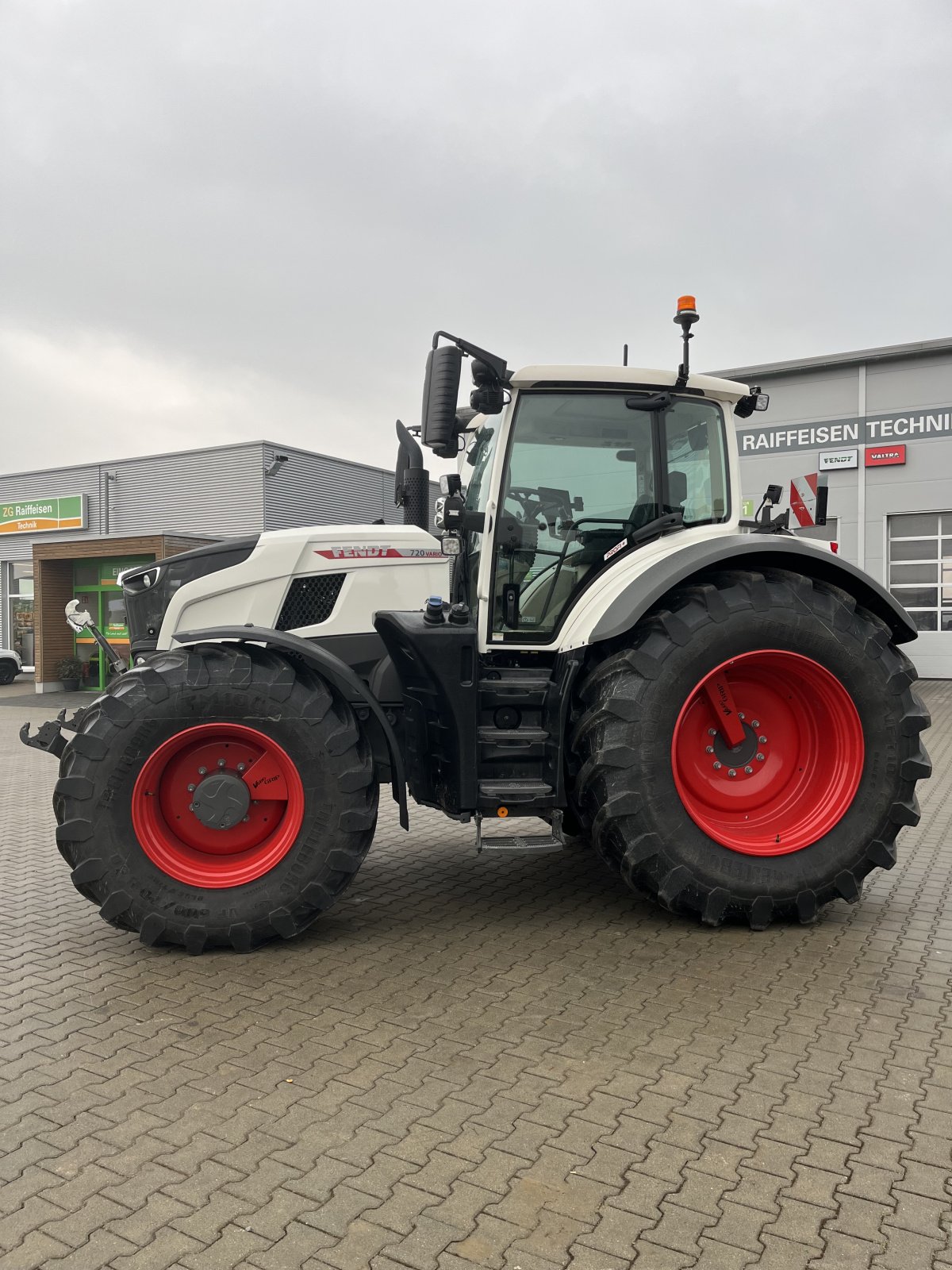 Traktor Türe ait Fendt 720 Vario ProfiPlus, Gebrauchtmaschine içinde Pfullendorf (resim 5)