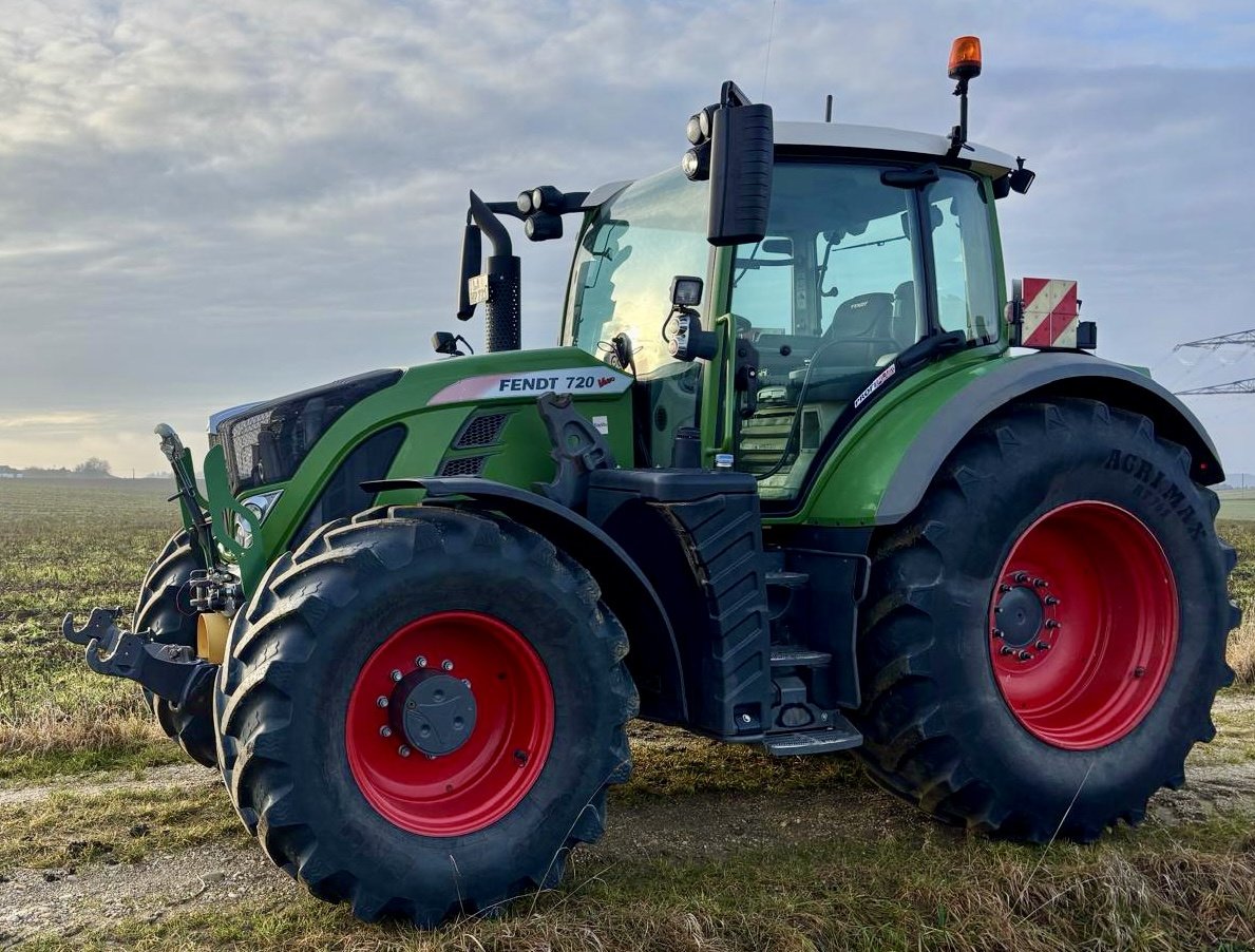 Traktor типа Fendt 720 Vario ProfiPlus, Gebrauchtmaschine в Niederaichbach (Фотография 7)