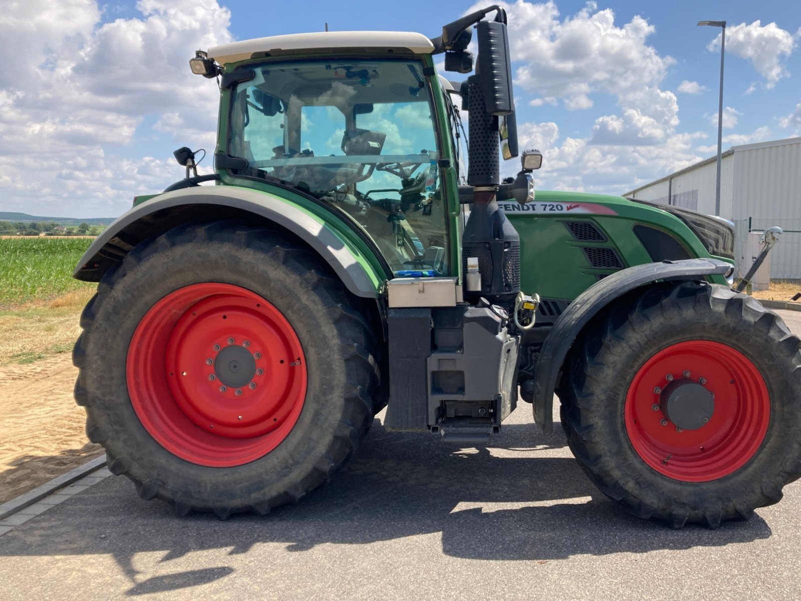 Traktor typu Fendt 720 Vario ProfiPlus, Gebrauchtmaschine v Simmershofen (Obrázek 5)
