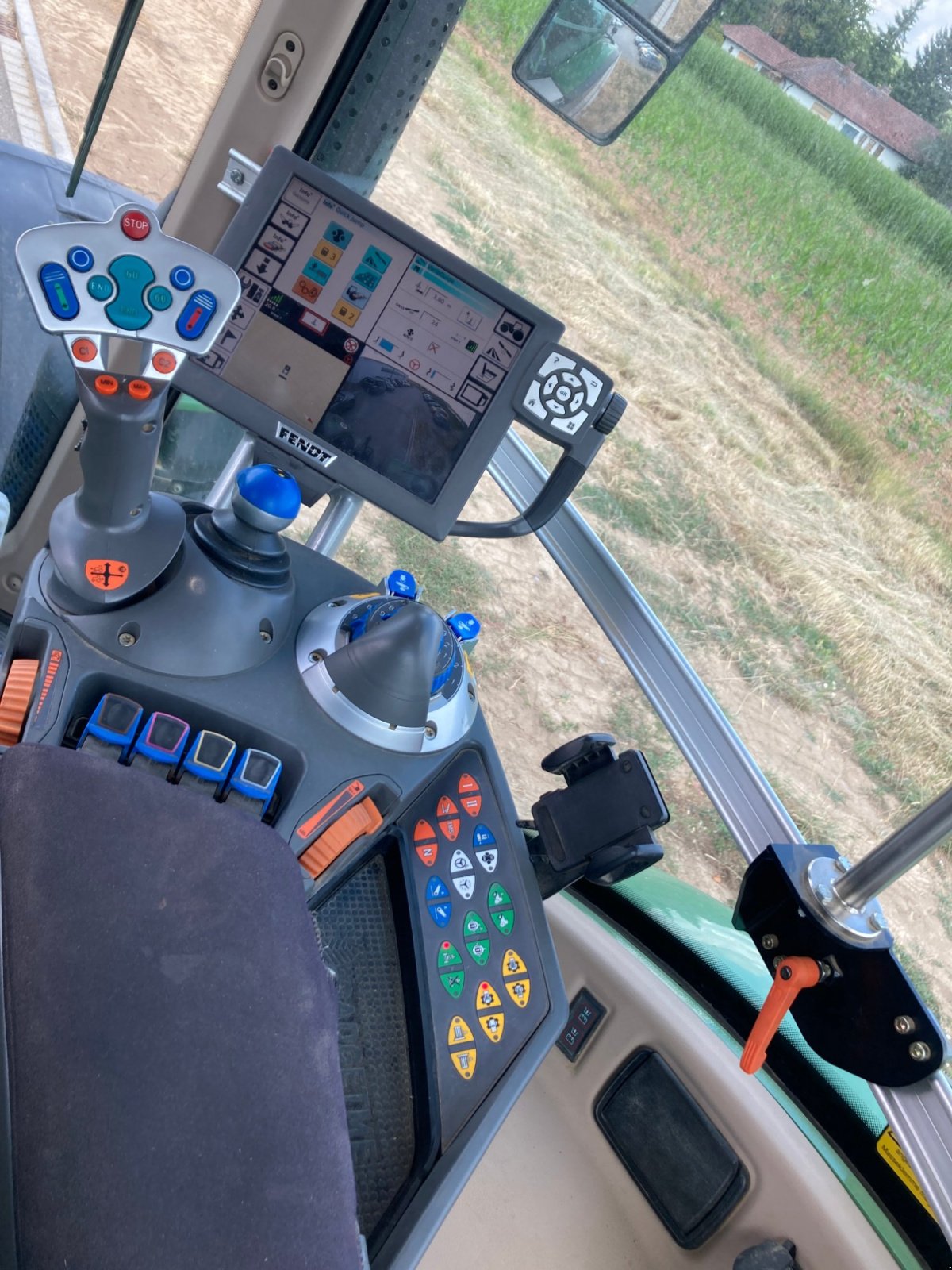 Traktor typu Fendt 720 Vario ProfiPlus, Gebrauchtmaschine v Simmershofen (Obrázek 8)
