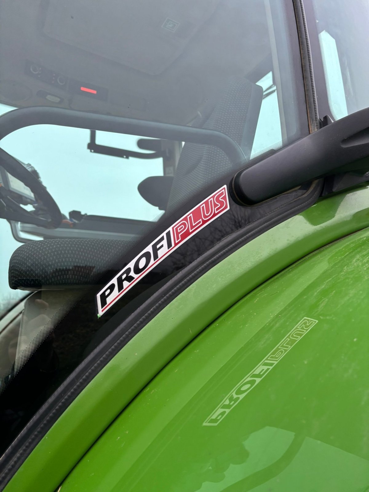 Traktor типа Fendt 720 Vario ProfiPlus, Gebrauchtmaschine в Bad Neustadt (Фотография 11)