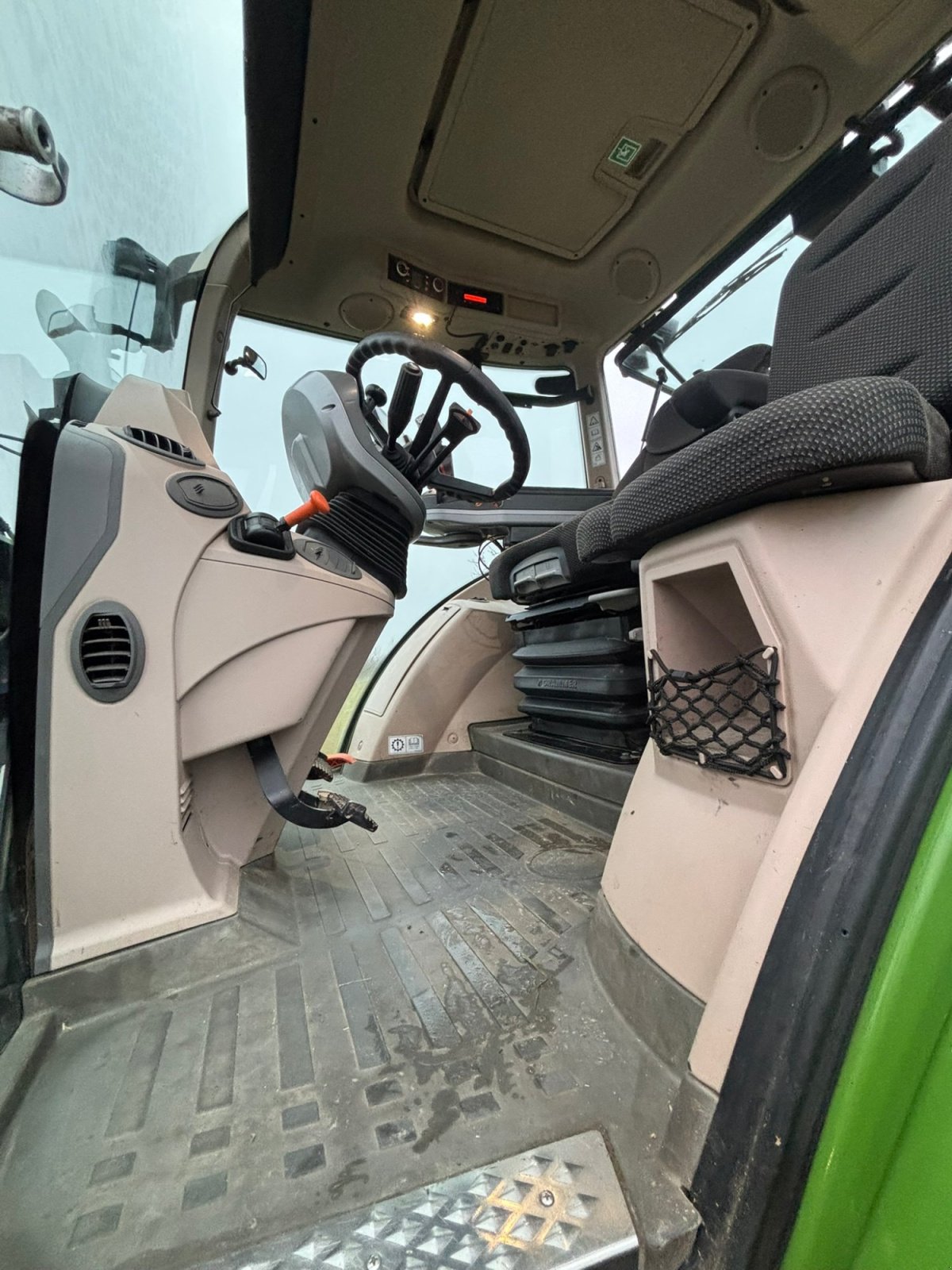Traktor типа Fendt 720 Vario ProfiPlus, Gebrauchtmaschine в Bad Neustadt (Фотография 13)