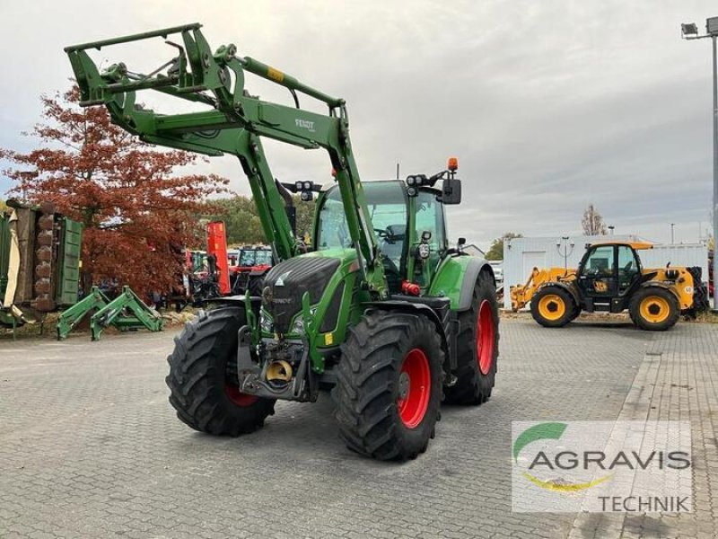 Traktor типа Fendt 720 VARIO S4 mit FL, Gebrauchtmaschine в Calbe / Saale (Фотография 1)