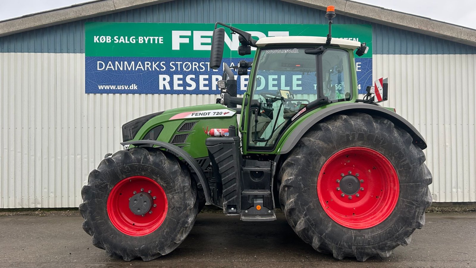 Traktor of the type Fendt 720 Vario S4 Profi Plus, Gebrauchtmaschine in Rødekro (Picture 1)