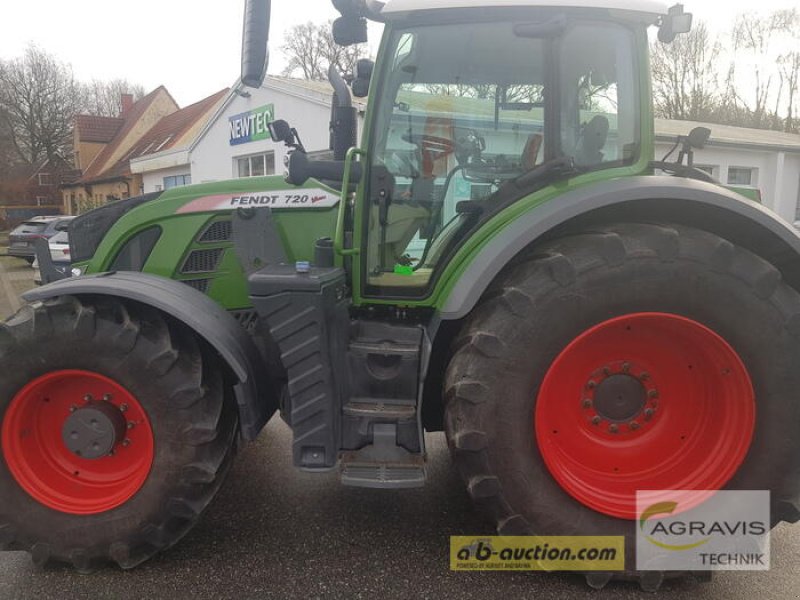 Traktor типа Fendt 720 VARIO S4 Profi Plus, Gebrauchtmaschine в Nartum (Фотография 15)