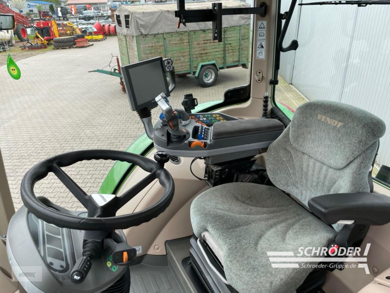 Traktor des Typs Fendt 720 VARIO S4 PROFI PLUS, Gebrauchtmaschine in Wildeshausen (Bild 11)
