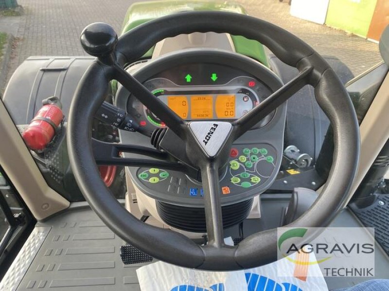 Traktor des Typs Fendt 720 VARIO S4, Gebrauchtmaschine in Barsinghausen-Göxe (Bild 15)