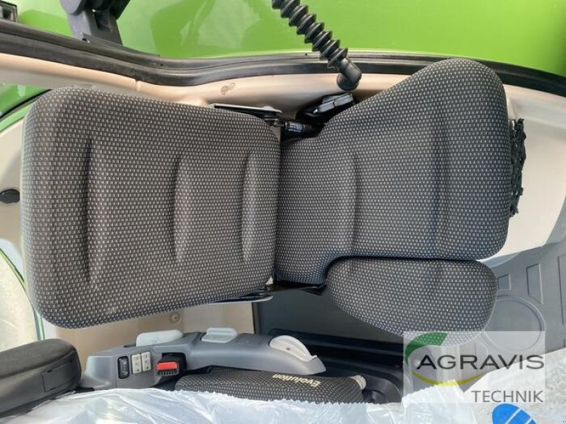 Traktor des Typs Fendt 720 VARIO S4, Gebrauchtmaschine in Barsinghausen-Göxe (Bild 11)