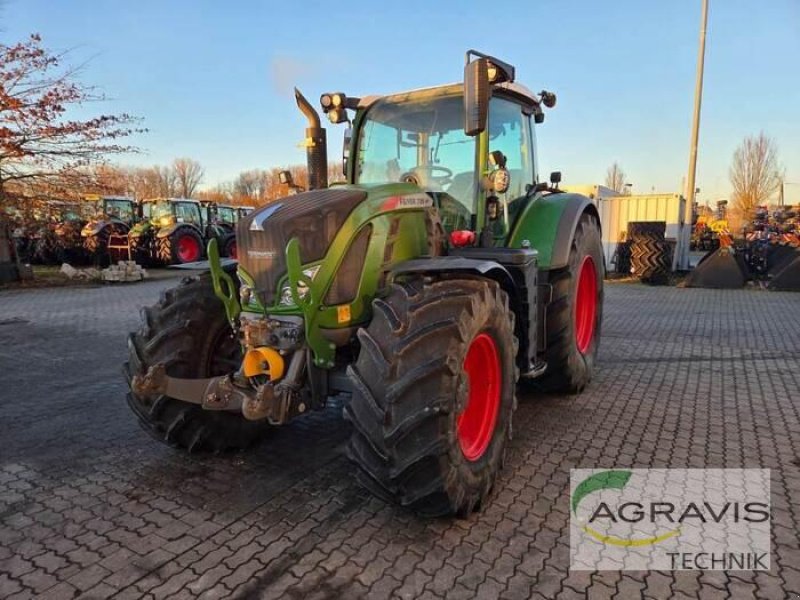 Traktor типа Fendt 720 VARIO S4, Gebrauchtmaschine в Calbe / Saale