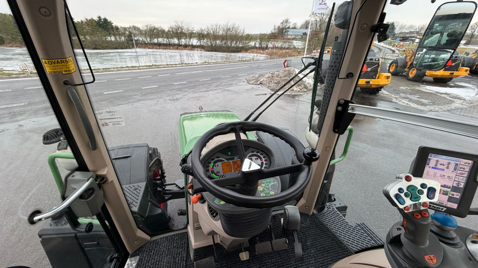 Traktor tip Fendt 720 Vario SCR PROFI MED FULD AFFJEDRING, FRONT PTO OG NÆSTEN NYE DÆK!, Gebrauchtmaschine in Nørager (Poză 21)
