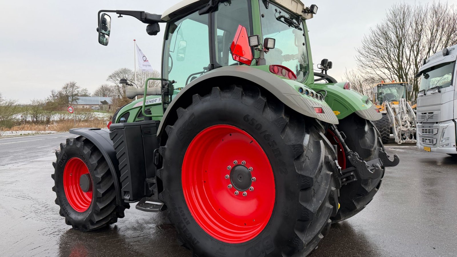 Traktor tip Fendt 720 Vario SCR PROFI MED FULD AFFJEDRING, FRONT PTO OG NÆSTEN NYE DÆK!, Gebrauchtmaschine in Nørager (Poză 7)