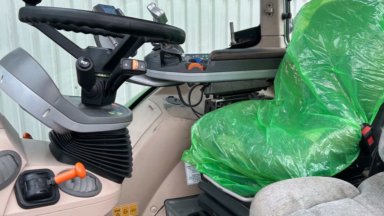 Traktor of the type Fendt 720 Vario SCR Profi Plus  Med Ålø Q65 Frontlæsser, Gebrauchtmaschine in Rødekro (Picture 11)