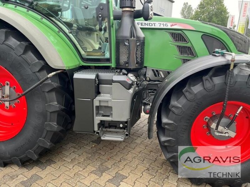 Traktor типа Fendt 720 VARIO SCR Profi Plus, Gebrauchtmaschine в Meppen (Фотография 4)