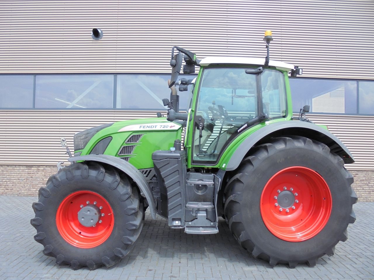 Traktor of the type Fendt 720 vario tms s4 718/722/724, Gebrauchtmaschine in Houten (Picture 2)