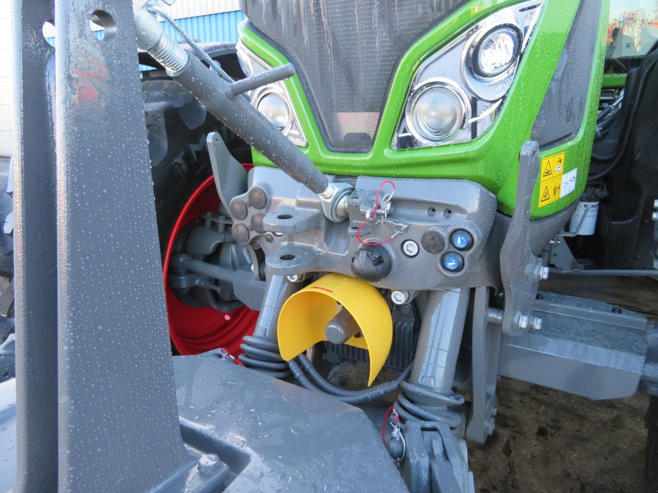 Traktor of the type Fendt 720 Vario, Neumaschine in Joure (Picture 9)