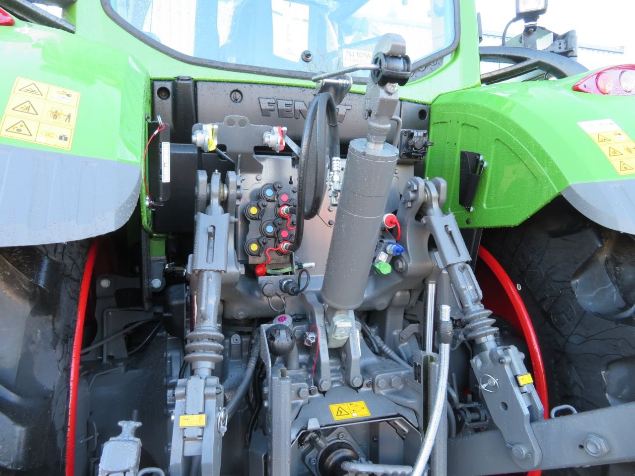 Traktor of the type Fendt 720 Vario, Neumaschine in Joure (Picture 8)