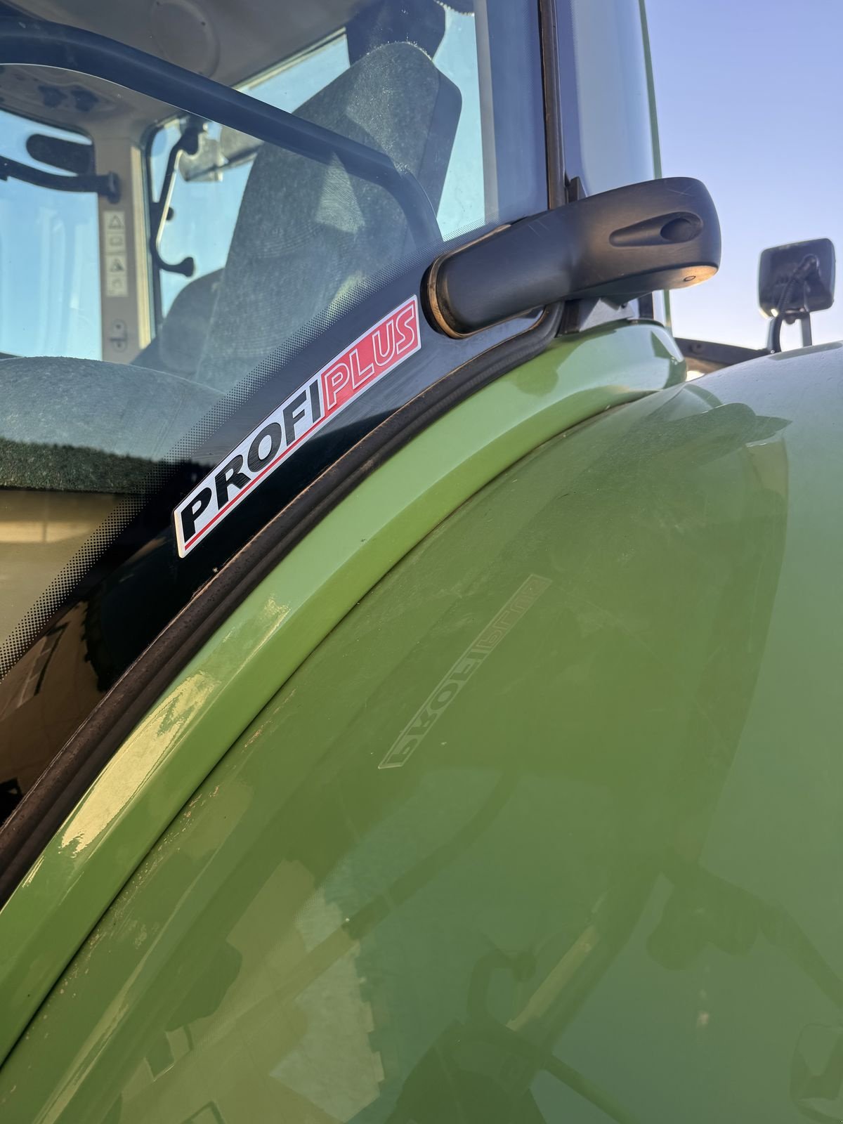 Traktor des Typs Fendt 720 Vario, Gebrauchtmaschine in Traberg (Bild 11)