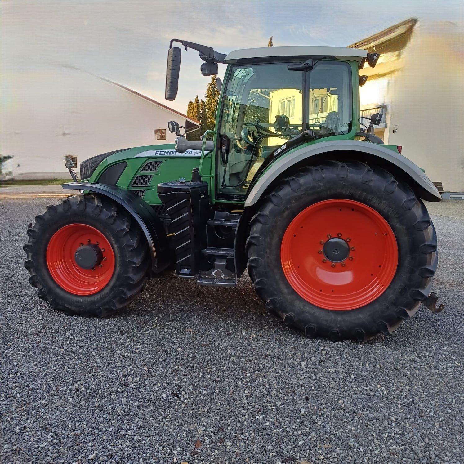 Traktor typu Fendt 720 Vario, Gebrauchtmaschine v Stephansposching (Obrázok 1)