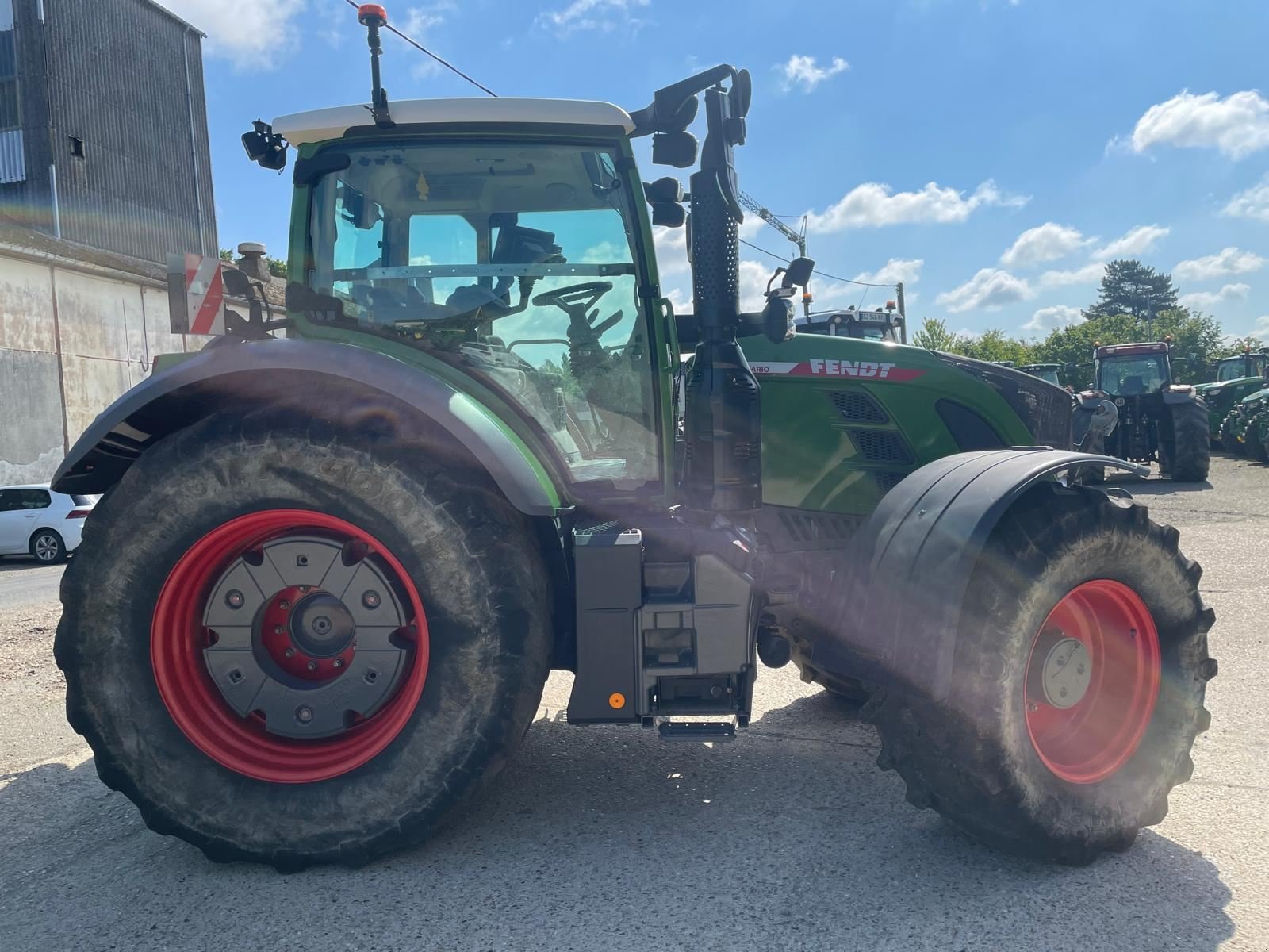 Traktor del tipo Fendt 720, Gebrauchtmaschine In BOSC LE HARD (Immagine 7)
