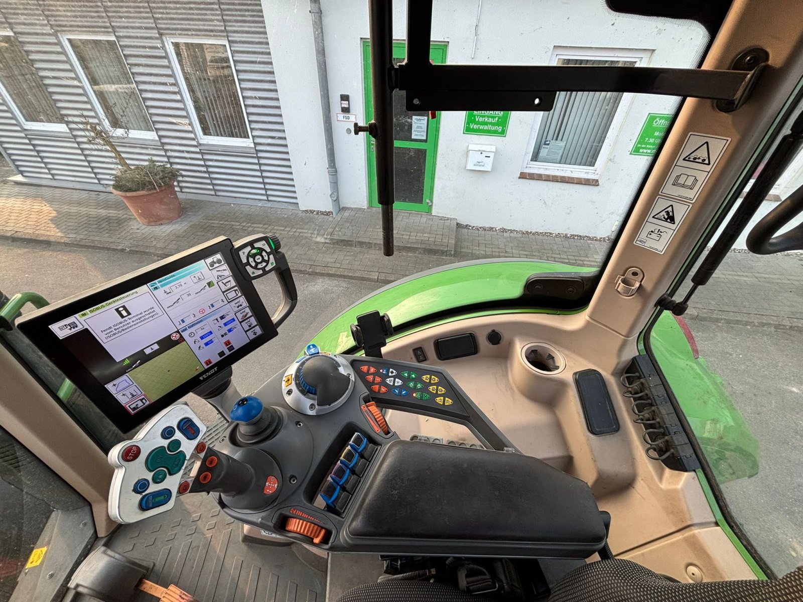 Traktor des Typs Fendt 722 S4, Gebrauchtmaschine in Eckernförde (Bild 13)