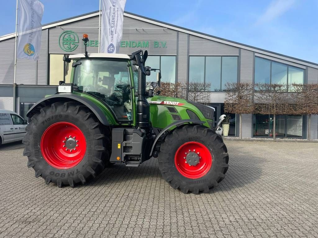 Traktor des Typs Fendt 722 Vario/724 Vario TMS, Neumaschine in Borne (Bild 11)