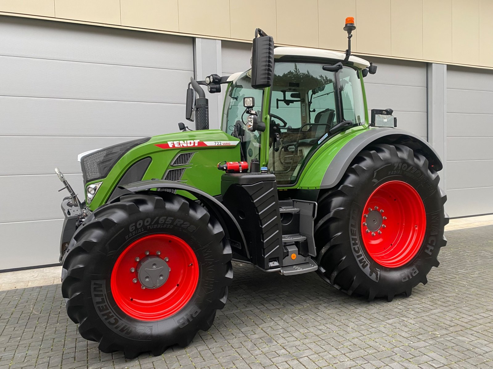 Traktor des Typs Fendt 722 Vario Gen.6 Profi+ Setting2 Profiplus nur 1.245 h (724 kein 720 718), Gebrauchtmaschine in Weigendorf (Bild 2)