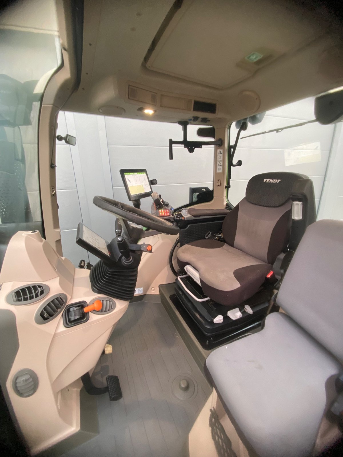 Traktor des Typs Fendt 722 Vario Gen.6 Profi+ Setting2 Profiplus nur 1.245 h (724 kein 720 718), Gebrauchtmaschine in Weigendorf (Bild 10)