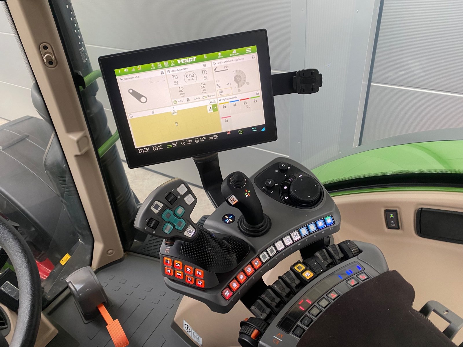 Traktor des Typs Fendt 722 Vario Gen.6 Profi+ Setting2 Profiplus nur 1.245 h (724 kein 720 718), Gebrauchtmaschine in Weigendorf (Bild 5)