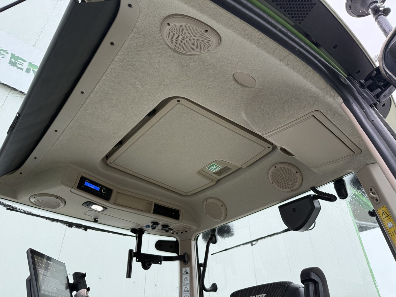 Traktor типа Fendt 722 Vario Gen7 PowerPlus, Gebrauchtmaschine в Bützow (Фотография 12)