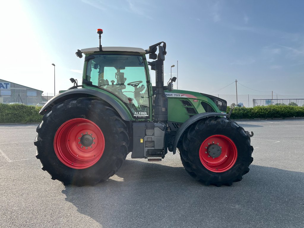 Traktor типа Fendt 722 VARIO PROFI, Gebrauchtmaschine в Calmont (Фотография 4)