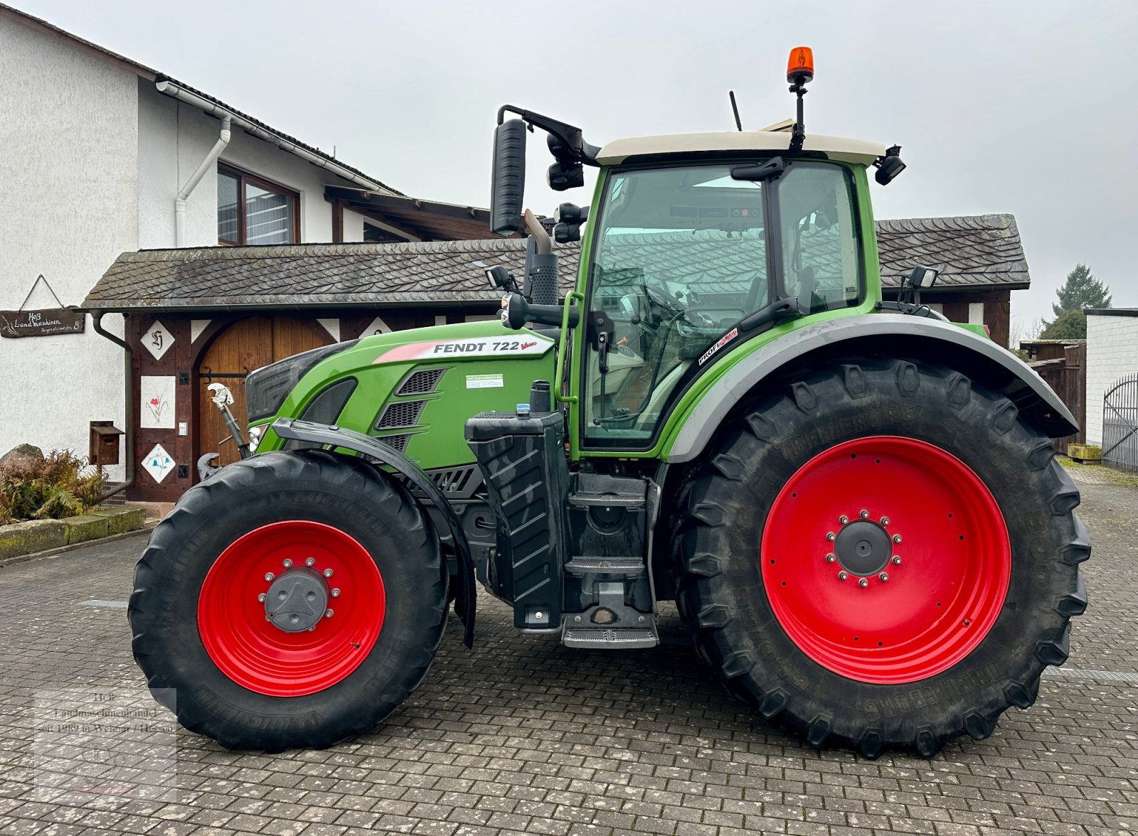 Traktor of the type Fendt 722 Vario ProfiPlus S4, Bj 17, 6.170 h, RTK ( 718 720 724 ), Gebrauchtmaschine in Weimar/Hessen (Picture 10)