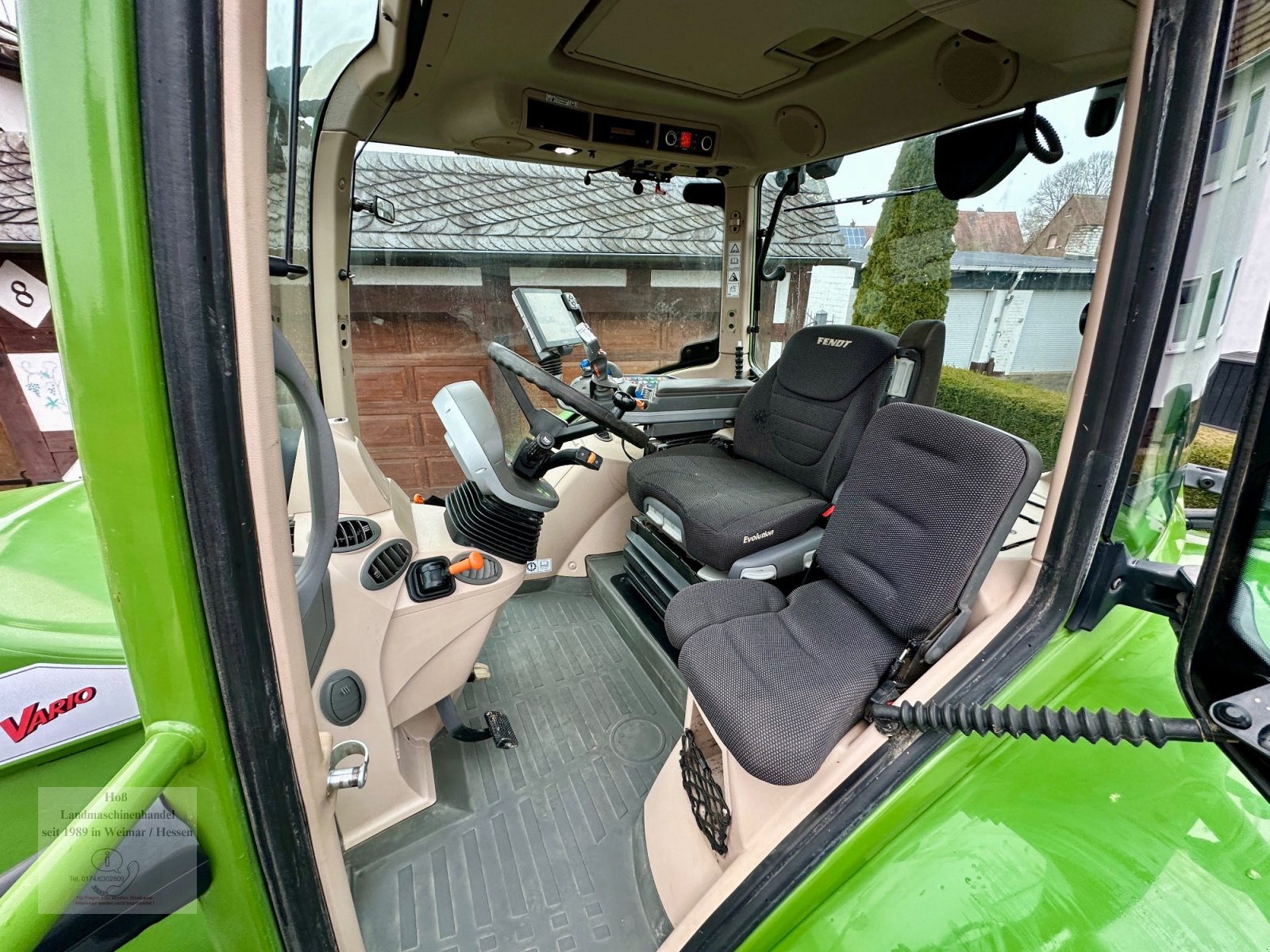 Traktor of the type Fendt 722 Vario ProfiPlus S4, Bj 17, 6.170 h, RTK ( 718 720 724 ), Gebrauchtmaschine in Weimar/Hessen (Picture 11)