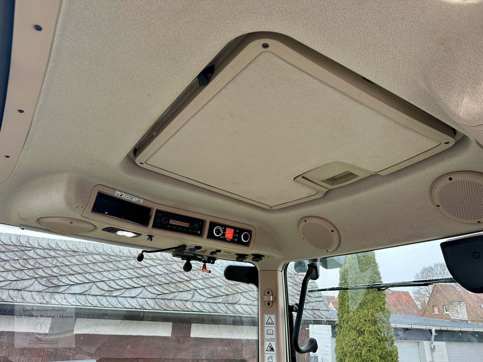 Traktor of the type Fendt 722 Vario ProfiPlus S4, Bj 17, 6.170 h, RTK ( 718 720 724 ), Gebrauchtmaschine in Weimar/Hessen (Picture 12)