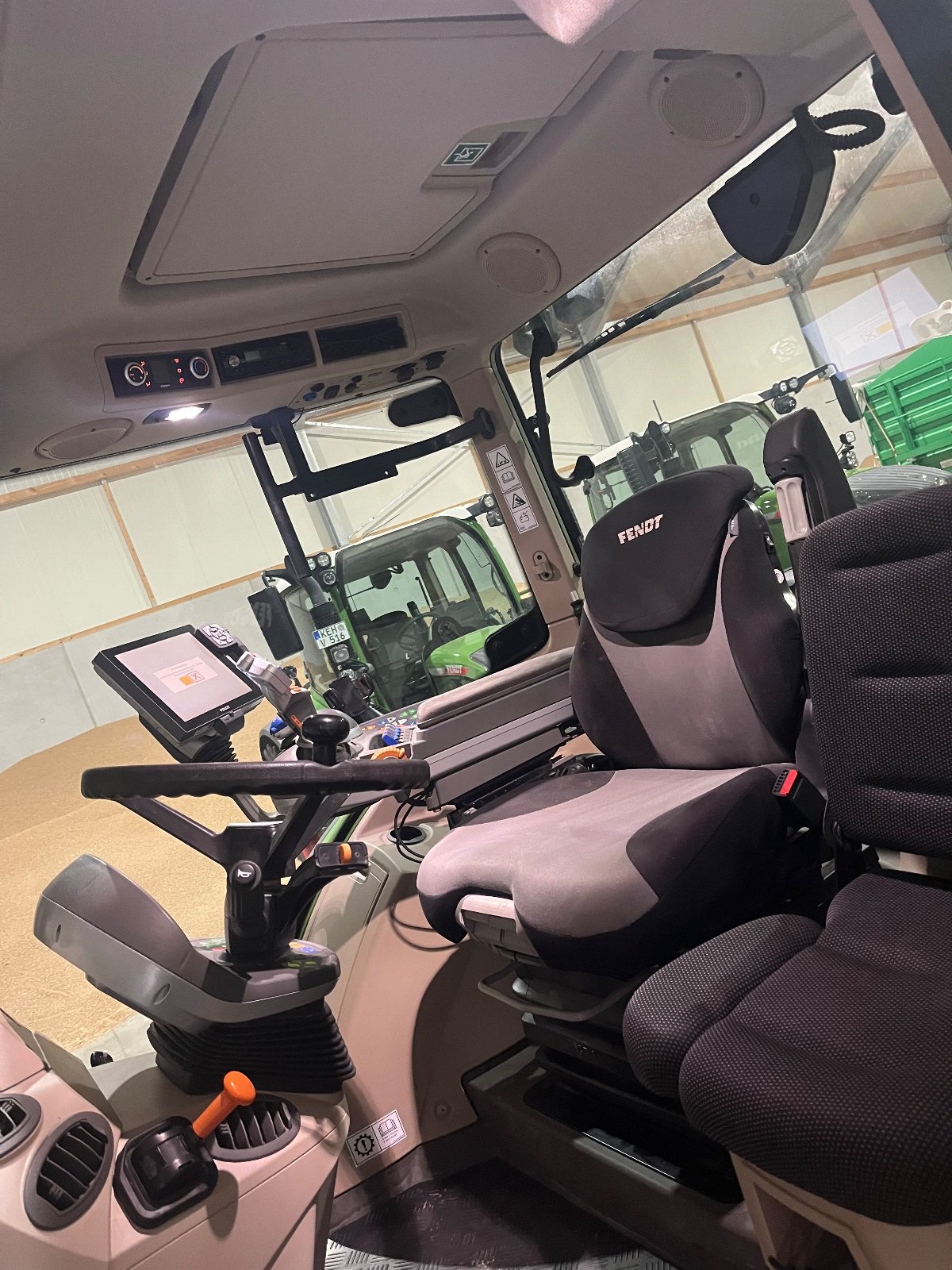 Traktor des Typs Fendt 722 Vario ProfiPlus, Gebrauchtmaschine in Saal (Bild 13)