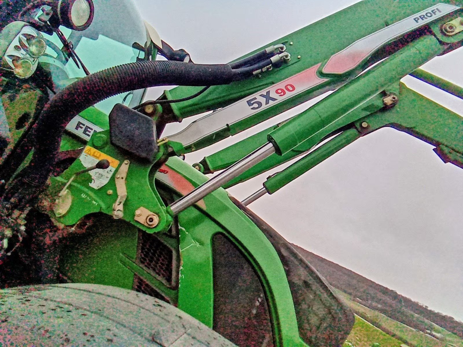 Traktor des Typs Fendt 722 Vario, Gebrauchtmaschine in Palzem (Bild 2)
