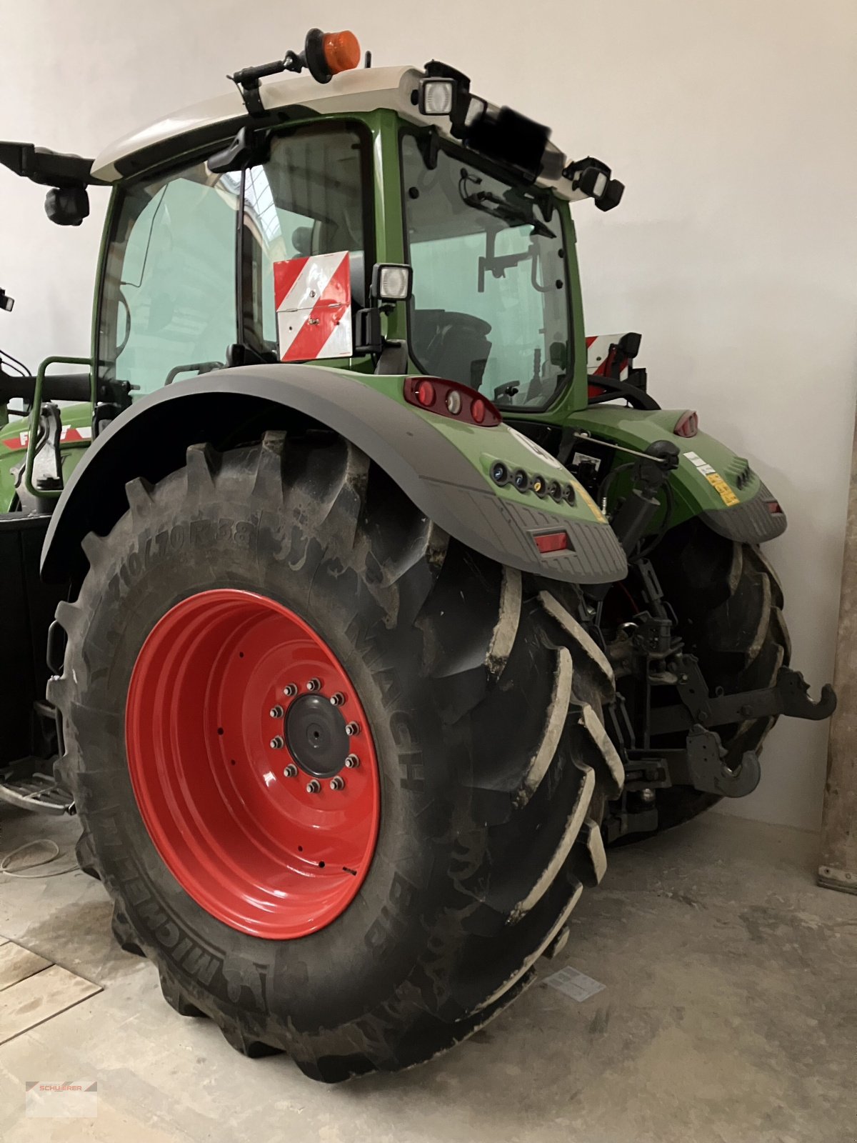 Traktor des Typs Fendt 724 Gen 6 Profi+ FendtONE, Gebrauchtmaschine in Schwandorf (Bild 2)