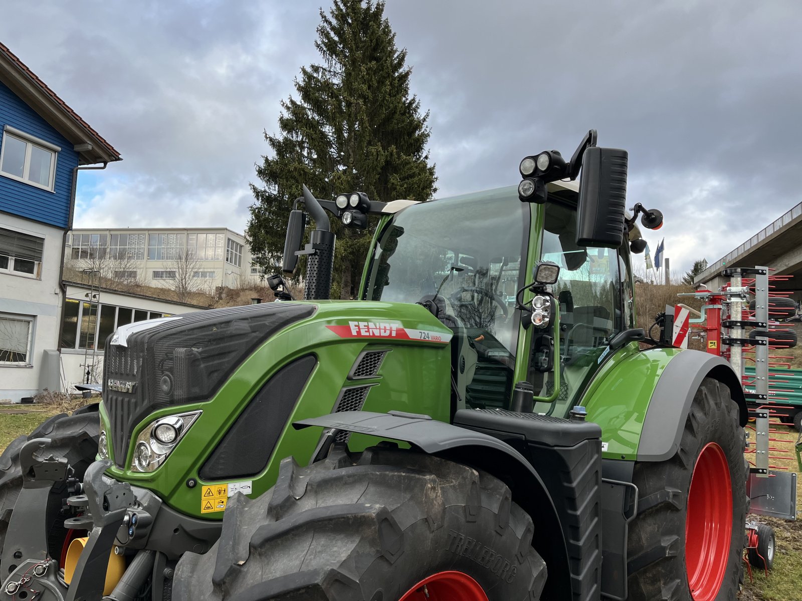 Traktor des Typs Fendt 724 Gen 6 Profi+ FendtONE, Gebrauchtmaschine in Donaueschingen (Bild 2)